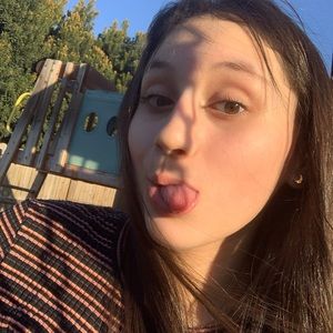 Meet your Posher, Renata